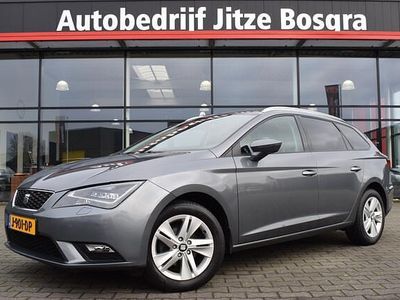 Grijs (metallic) Gebruikt 2017 Seat Leon ST Style Stationwagen | € 10.950 (Eerlijke prijs)