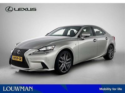 Lexus IS300h