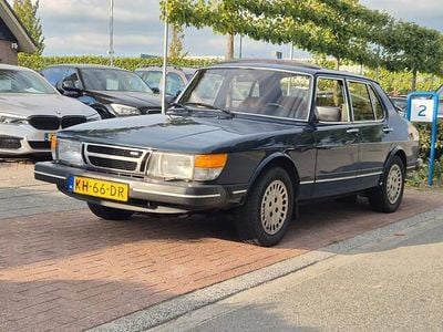 Blauw Gebruikt 1983 Saab 900 Hatchback | € 8.950