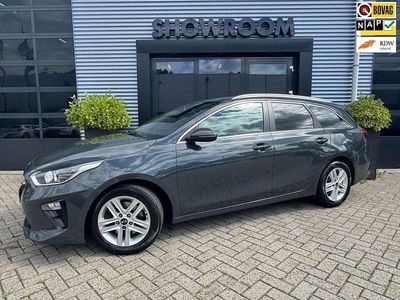 Grijs, metallic lak Gebruikt 2021 Kia Ceed Sportswagon Stationwagen | € 16.900 (Goede deal)