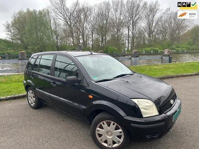 tweedehands Ford Fusion 1.6-16V Ghia AIRCO Nette Auto