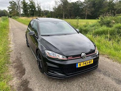 Zwart Occasion 2019 VW Golf VII GTI Hatchback | € 29.999 (Goede deal)