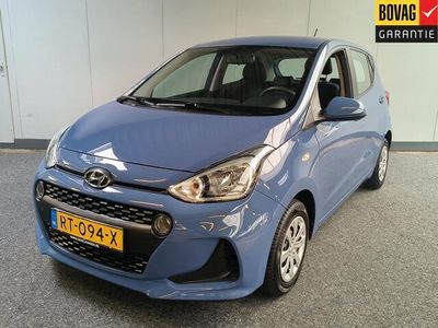 tweedehands Hyundai i10 1.0i Comfort uit 2018 Rijklaar + 12 maanden Bovag-garantie Henk Jongen Auto's in Helmond, al 50 jaar service zoals 't hoort!