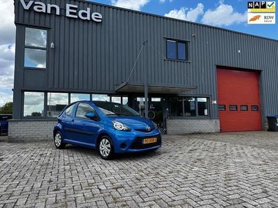 Occasion Toyota Aygo Comfort 68 PK (50 kW) 2012 Blauw Hatchback