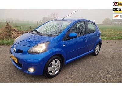 Occasion Toyota Aygo 68 PK (50 kW) 2009 Blauw Hatchback