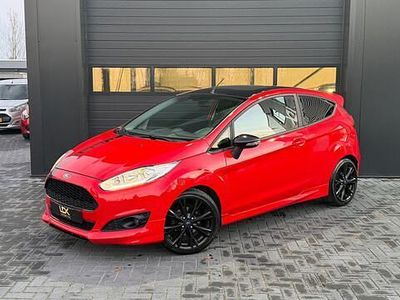 Occasion Ford Fiesta 140 PK (102 kW) 2015 Rood Hatchback