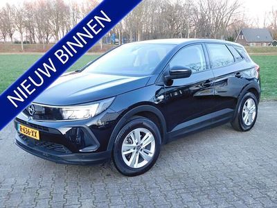 Zwart Occasion 2022 Opel Grandland X Edition SUV | € 22.950 (Eerlijke prijs)