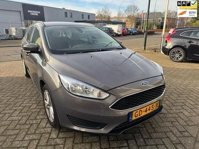 Bruin Occasion 2015 Ford Focus Trend Stationwagen | € 5.799 (Goede deal)