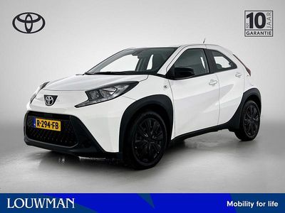 Wit Occasion 2022 Toyota Aygo X Play SUV | € 16.950 (Goede deal)