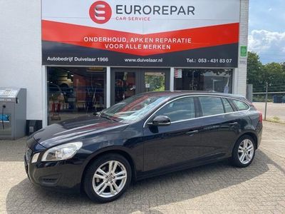 tweedehands Volvo V60 1.6 T3 MOMENTUM