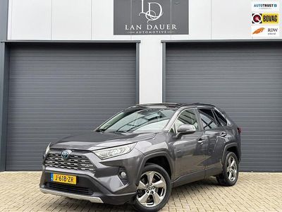 Zwart Occasion 2019 Toyota RAV4 Executive SUV | € 28.950 (Eerlijke prijs)