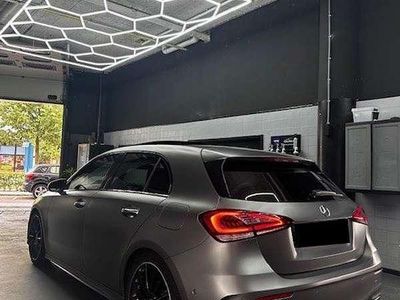 Grijs Gebruikt 2020 Mercedes A180 Premium Hatchback | € 28.999 (Duur)