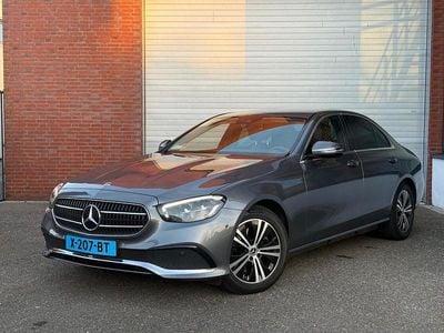 Occasion Mercedes E220 Luxury 2022 Grijs (metallic) Sedan