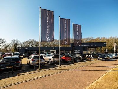 Grijs Occasion 2023 Citroën e-C4 Business Class SUV | € 19.500 (Eerlijke prijs)