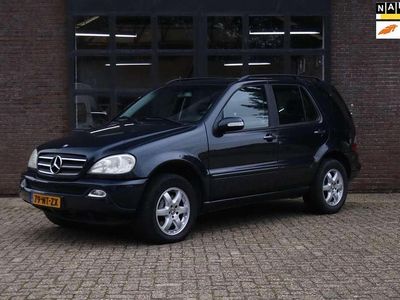 Zwart Gebruikt 2004 Mercedes ML500 SUV | € 5.250