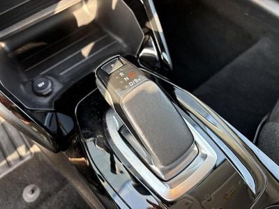 Occasion Peugeot e-208 Active 11 kW (15 PK) 2022 Grijs Hatchback