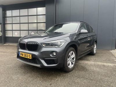 Grijs Occasion 2017 BMW X1 Executive SUV | € 12.450 (Eerlijke prijs)