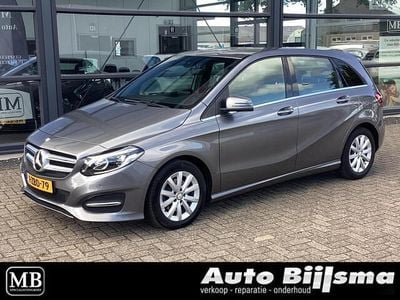 Grijs Gebruikt 2014 Mercedes B180 Prestige MPV | € 10.995 (Eerlijke prijs)
