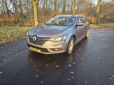 Grijs Occasion 2017 Renault Talisman Zen Stationwagen | € 13.950 (Eerlijke prijs)