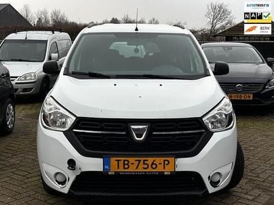 Wit Gebruikt 2018 Dacia Lodgy Ambiance MPV | € 3.950