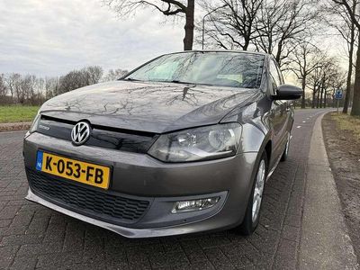 Grijs Gebruikt 2011 VW Polo Comfortline Hatchback | € 2.850 (Goede deal)