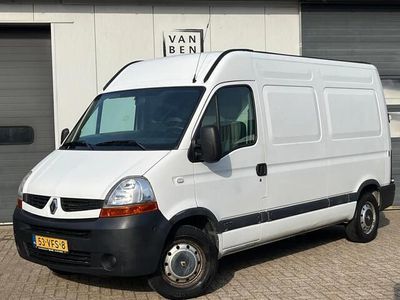 tweedehands Renault Master T35 2.5DCI 120pk L2H2 Airco Cruise 3-pers.