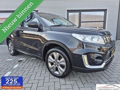 Zwart Gebruikt 2019 Suzuki Vitara SUV | € 12.900 (Goede deal)