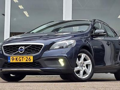 Blauw Occasion 2013 Volvo V40 Summum Hatchback | € 11.094 (Eerlijke prijs)