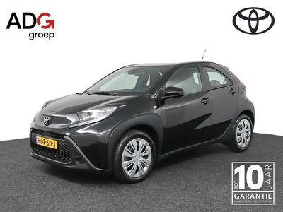 Zwart Occasion 2025 Toyota Aygo X Play SUV | € 18.900 (Eerlijke prijs)