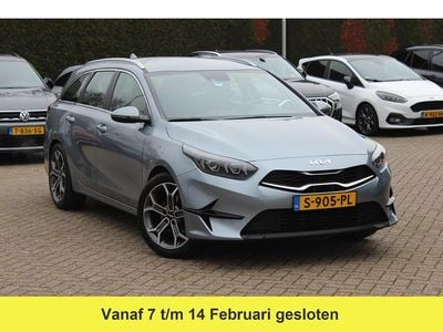 Grijs Occasion 2023 Kia Ceed Hatchback | € 19.999 (Goede deal)