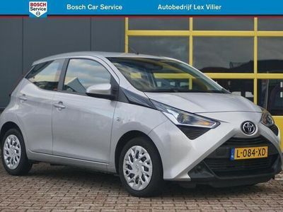 tweedehands Toyota Aygo 1.0 VVT-i x-play