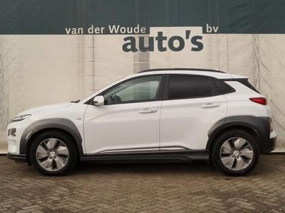 tweedehands Hyundai Kona EV Premium 204pk 64kWh -NAVI-ECC-LEER-PDC-CAM-