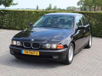 Zwart Occasion 1997 BMW 528 Executive Sedan | € 9.850