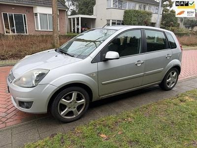 Grijs Occasion 2008 Ford Fiesta Futura Hatchback | € 1.199 (Eerlijke prijs)