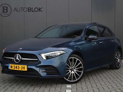 Blauw Occasion 2021 Mercedes A250 AMG Hatchback | € 29.945 (Eerlijke prijs)