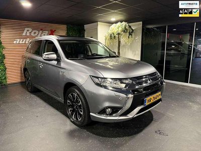 Grijs Occasion 2015 Mitsubishi Outlander P-HEV Instyle SUV | € 13.999 (Eerlijke prijs)