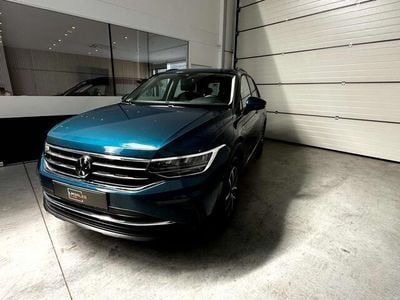 Blauw Occasion 2023 VW Tiguan Business SUV | € 29.399