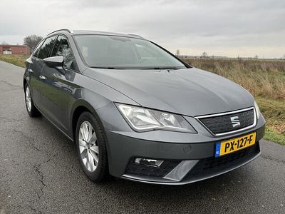 Grijs (metallic) Occasion 2017 Seat Leon ST Style Stationwagen | € 7.999 (Eerlijke prijs)