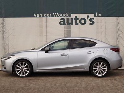 Grijs Gebruikt 2019 Mazda 3 Sedan | € 12.900 (Eerlijke prijs)