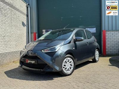 Occasion Toyota Aygo X-play 72 PK (52 kW) 2020 Grijs Hatchback