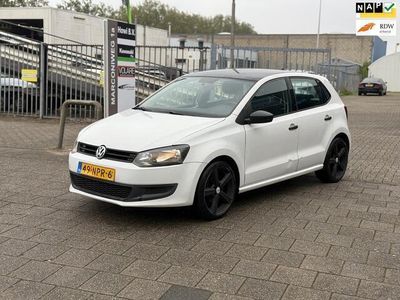 Wit Gebruikt 2010 VW Polo Trendline Hatchback | € 2.749 (Goede deal)