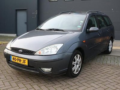 Grijs Occasion 2004 Ford Focus Futura Stationwagen | € 1.395 (Iets duurder)