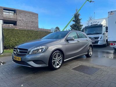 Grijs Occasion 2013 Mercedes A180 Ambition Hatchback | € 10.900 (Super prijs)
