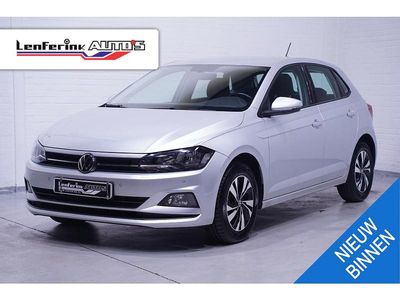 Wit Occasion 2018 VW Polo Comfortline Hatchback | € 18.250 (Iets duurder)