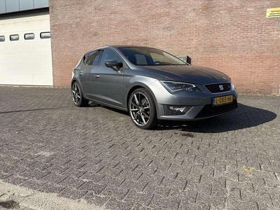 Grijs Gebruikt 2014 Seat Leon FR Stationwagen | € 8.495 (Eerlijke prijs)