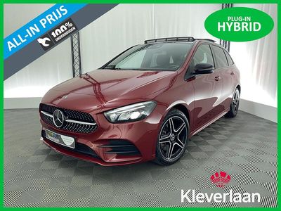 Rood (metallic) Occasion 2022 Mercedes B250e AMG MPV | € 34.695 (Iets duurder)