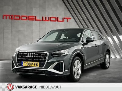 Grijs Gebruikt 2023 Audi Q2 Ambiente SUV | € 29.950 (Eerlijke prijs)