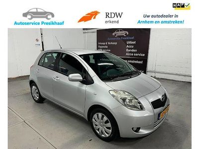 Grijs Gebruikt 2007 Toyota Yaris Sol Hatchback | € 4.995 (Eerlijke prijs)