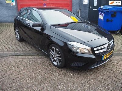 Zwart Gebruikt 2012 Mercedes A200 Ambition Hatchback | € 10.748 (Eerlijke prijs)