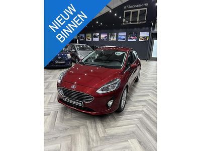 Rood Occasion 2017 Ford Fiesta Titanium Hatchback | € 9.750 (Iets duurder)